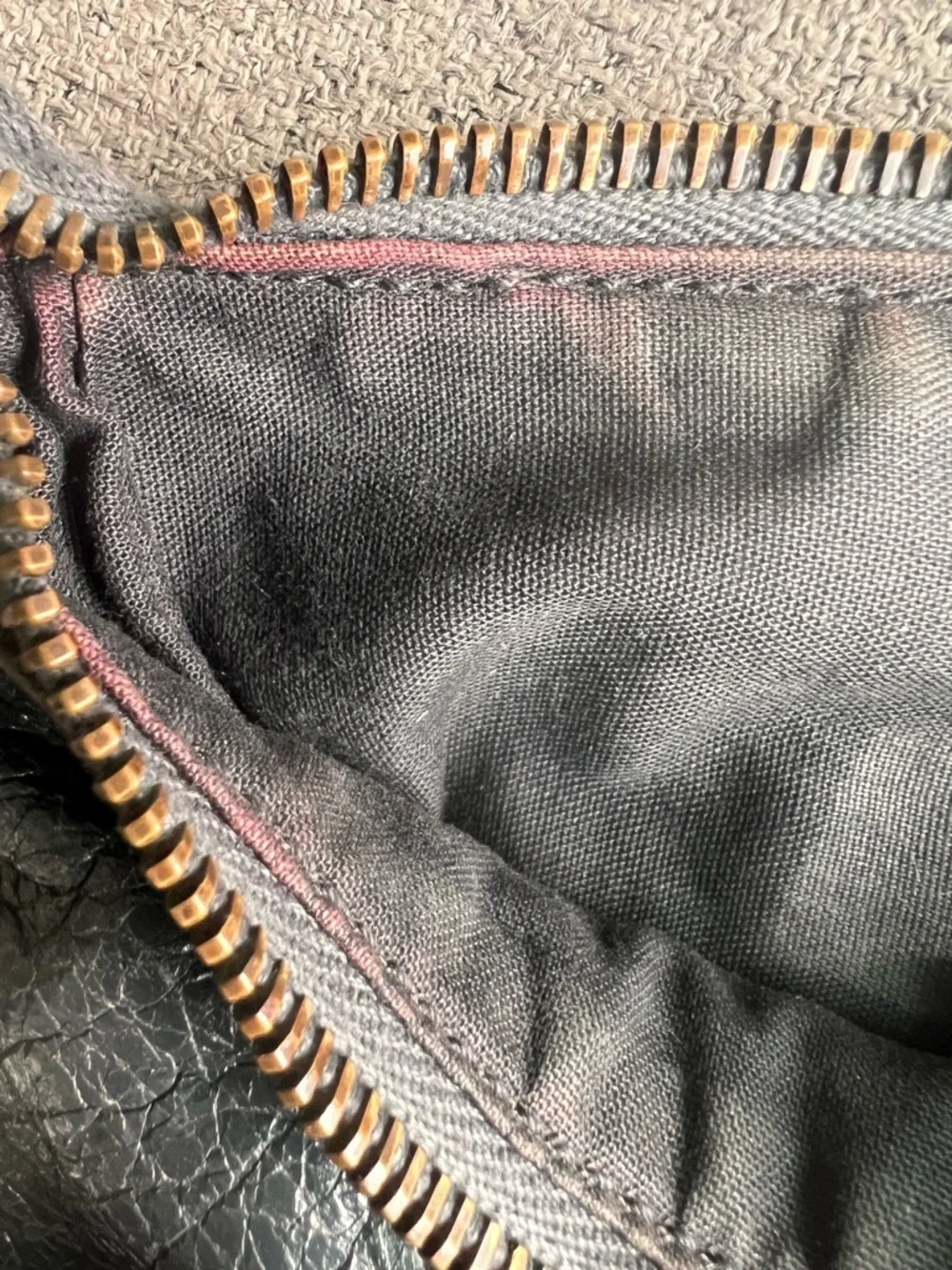 Balenciaga Motocross Agneau Classic Flat Crossbody Bag - Picture 10 of 15